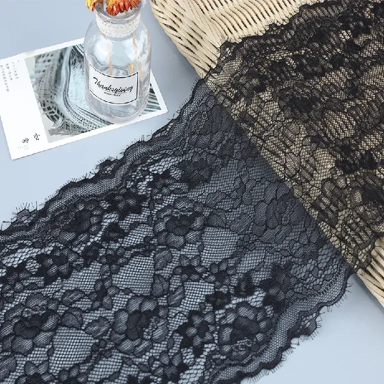 Black Chantilly Eyelash Stretch Lace – 20 cm (SKU YT-6182)